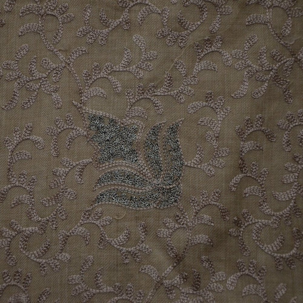 NEW Shawl, Beige, Indian Pashmina Wool, Full Embroidered Flower &Vine, 84x44 - Picture 9 of 12